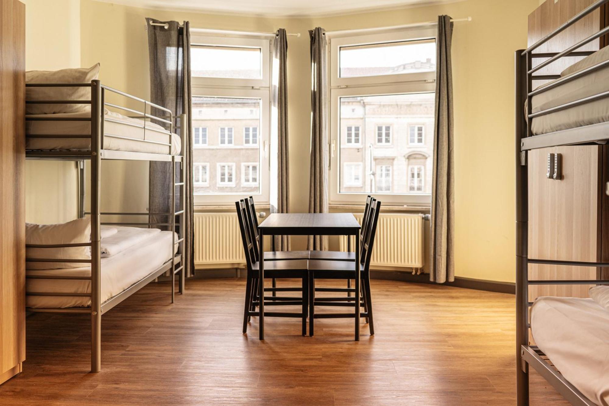 Wandery Hostel Dessau Экстерьер фото