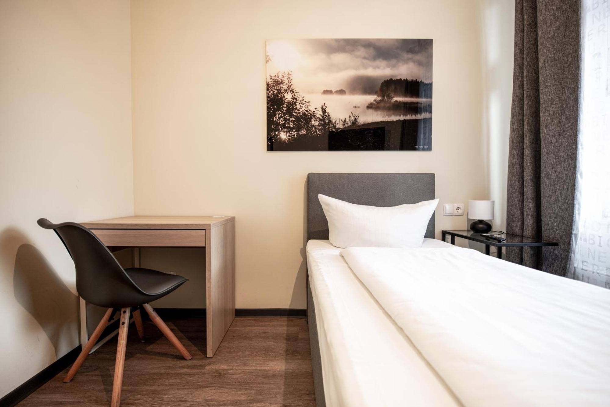 Wandery Hostel Dessau Экстерьер фото