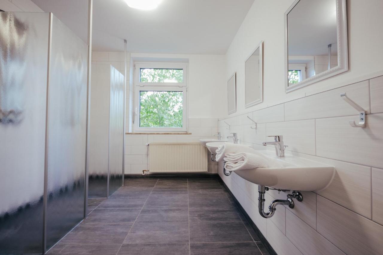 Wandery Hostel Dessau Экстерьер фото